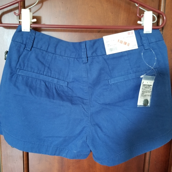 UNI QLO Shorts - Picture 2 of 6